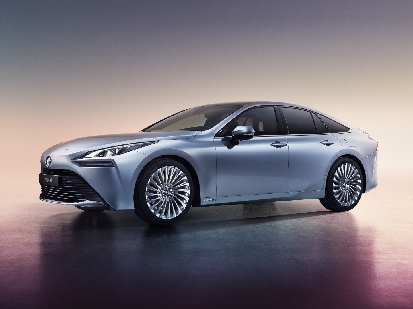 Toyota Mirai photo 3