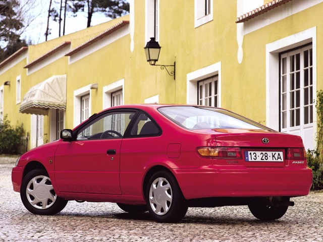 Toyota Paseo Foto 4