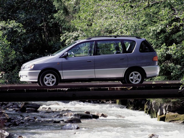 Toyota Picnic foto 10