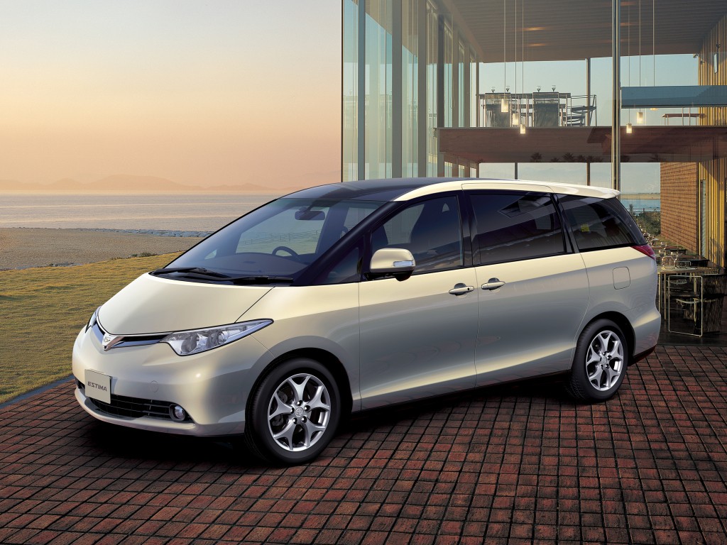 Toyota Previa / Estima photo 4