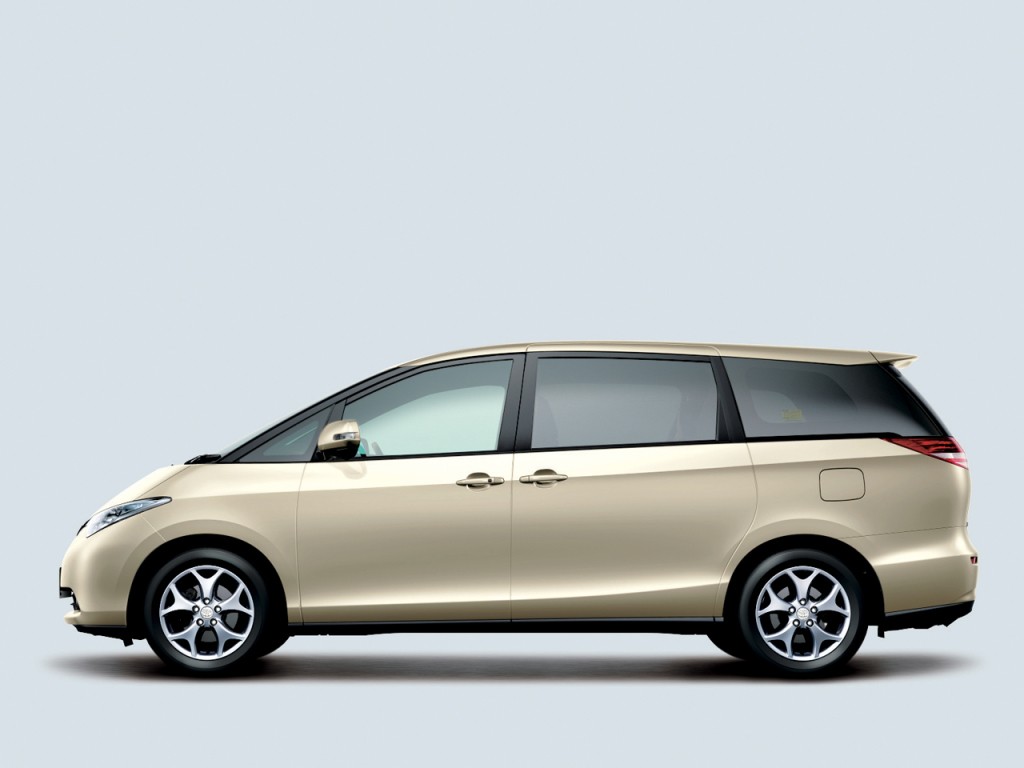 Toyota Previa / Estima photo 7