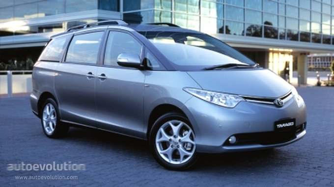 Toyota Previa / Estima photo 2
