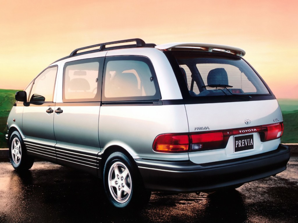 Toyota Previa / Estima photo 4