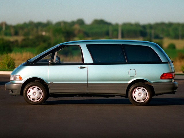 Toyota Previa / Estima photo 7