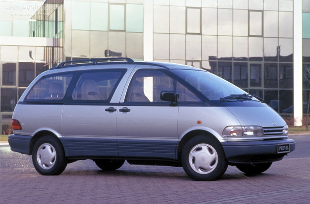 Toyota Previa / Estima photo 2