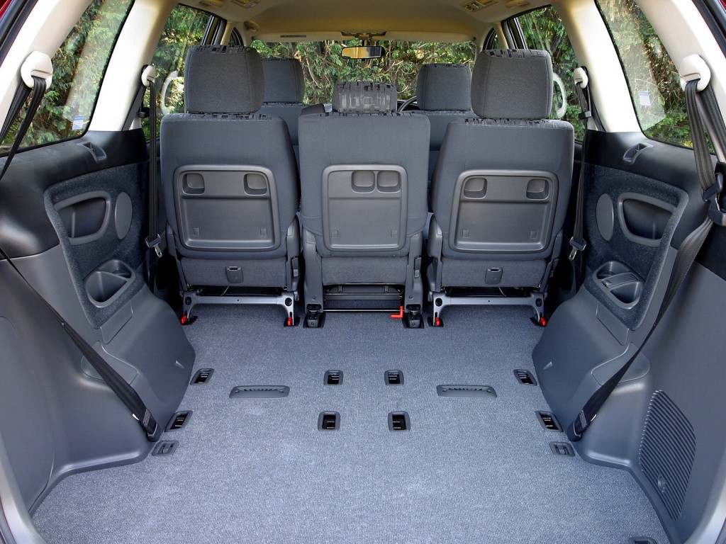 Toyota Previa / Estima photo 17