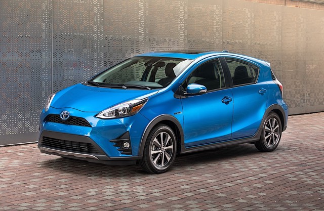 Toyota Prius C (Aqua) photo 5