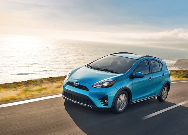 Toyota Prius C (Aqua) photo 15