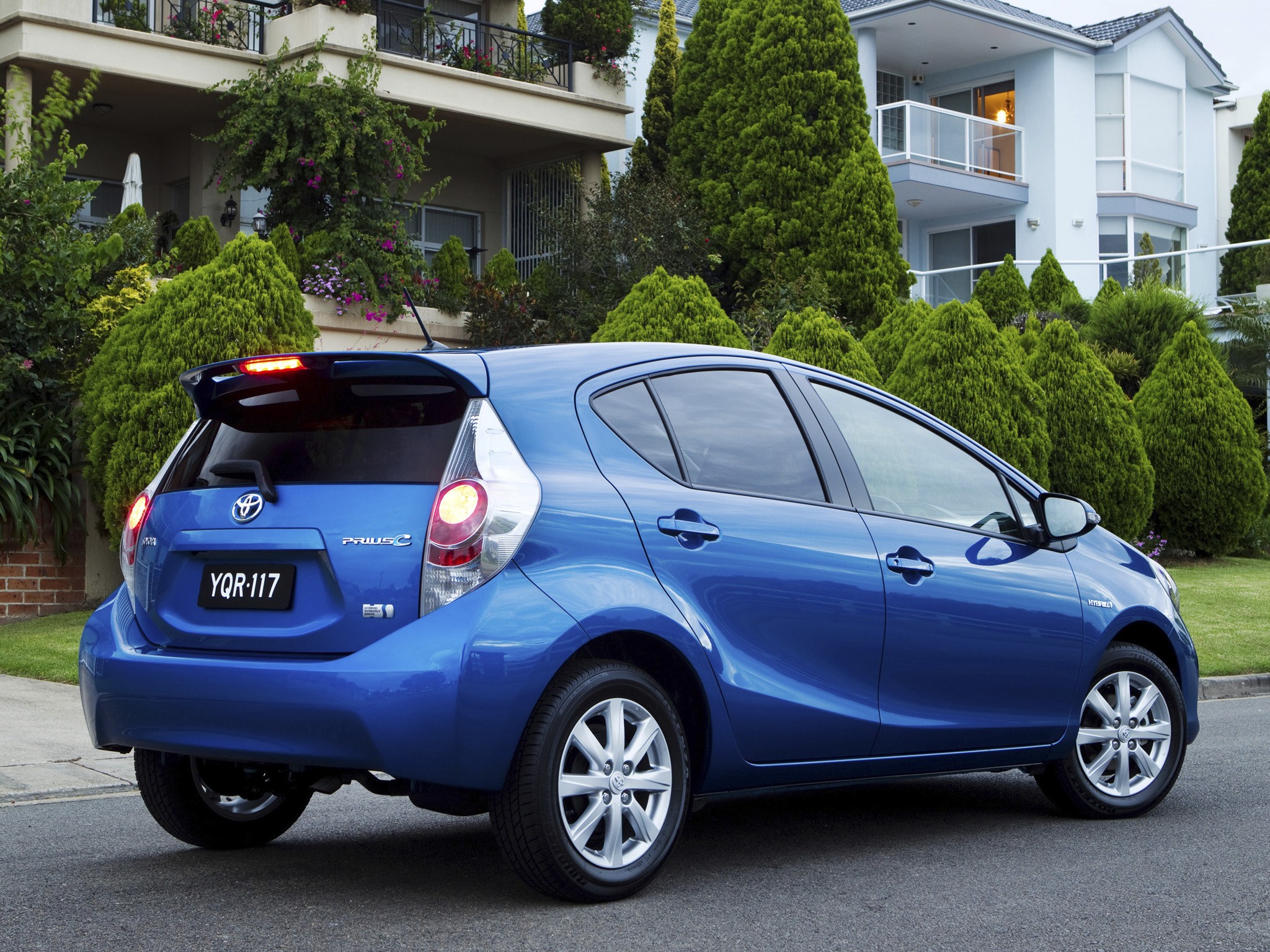 Toyota Prius C (Aqua) photo 29