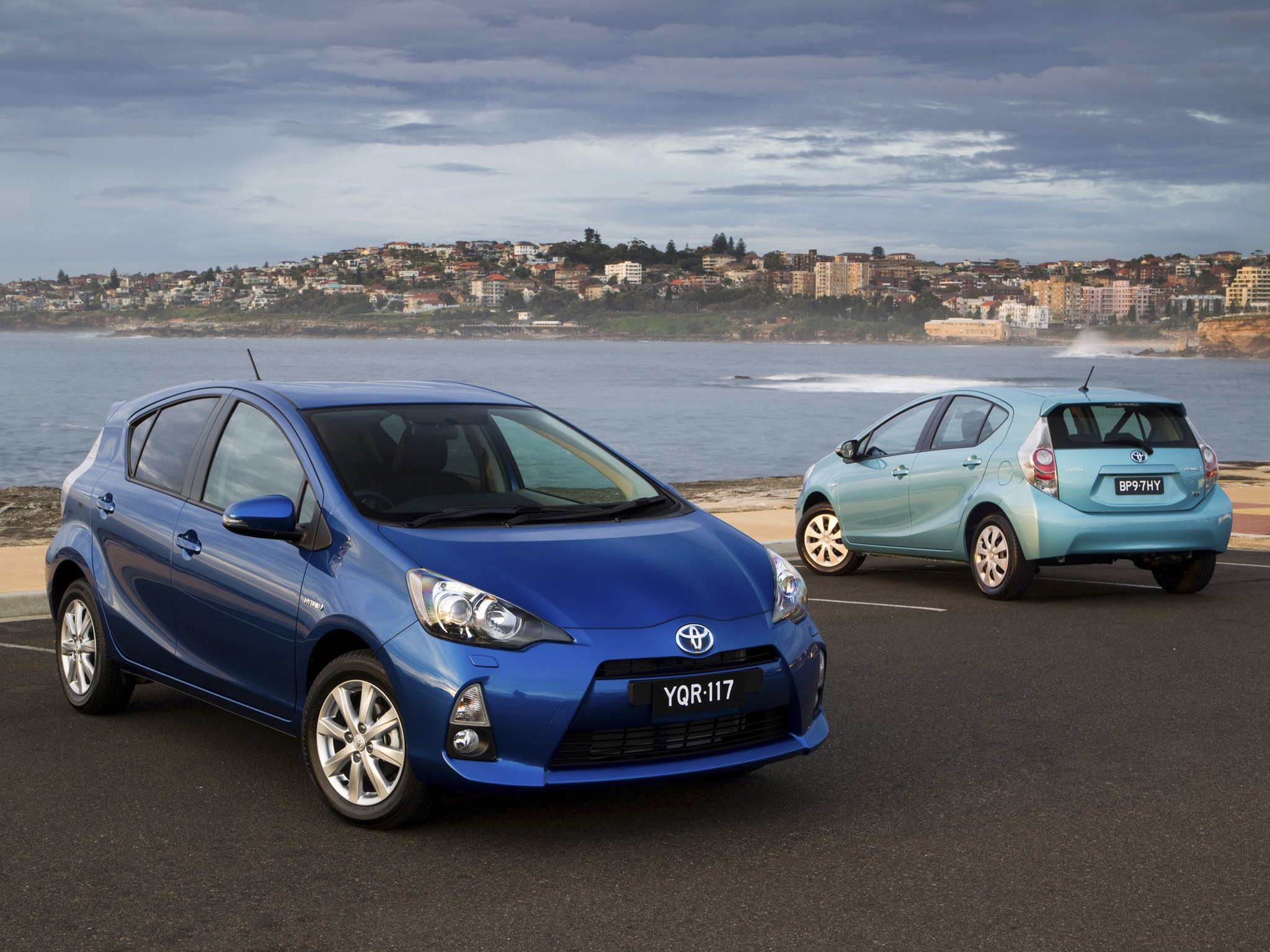 Toyota Prius C (Aqua) photo 32