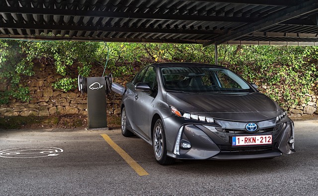 Toyota Prius Prime Foto 48