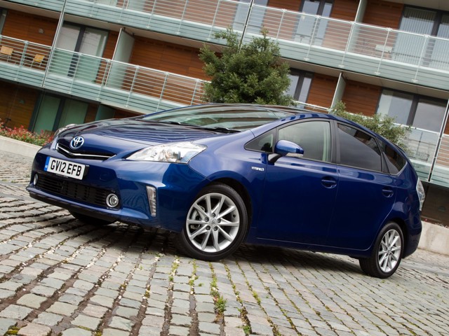 Toyota Prius V/Prius+ photo 19