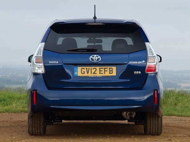 Toyota Prius V/Prius+ photo 23