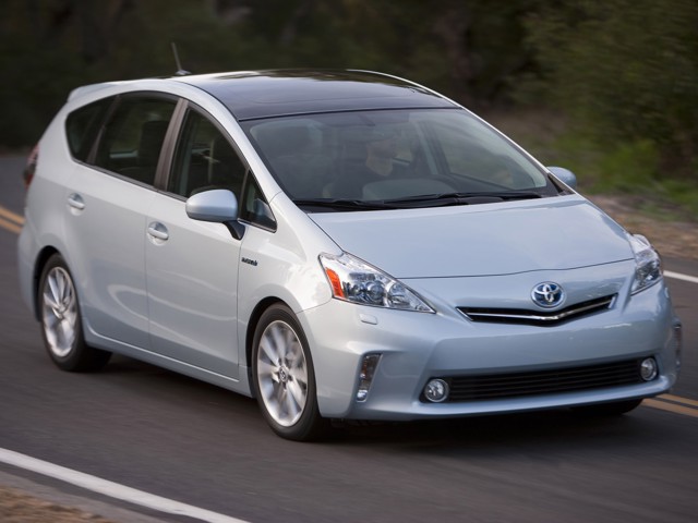 Toyota Prius V/Prius+ photo 44