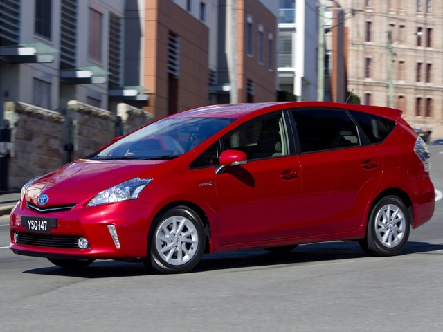 Toyota Prius V/Prius+ photo 46