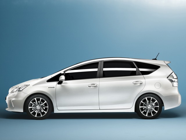 Toyota Prius V/Prius+ photo 53