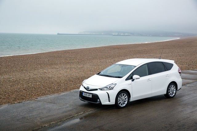 Toyota Prius V/Prius+ photo 5