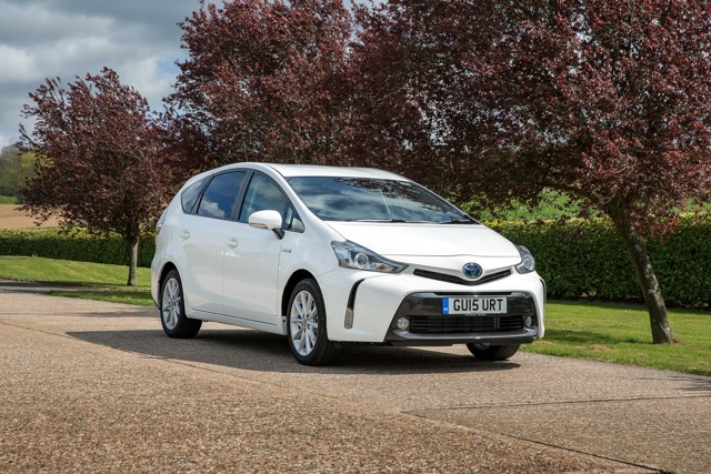 Toyota Prius V/Prius+ photo 12