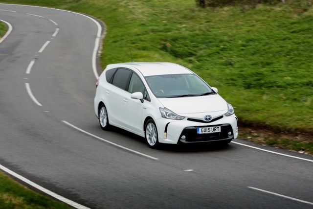 Toyota Prius V/Prius+ photo 18
