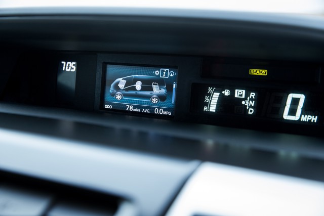 Toyota Prius V/Prius+ photo 35