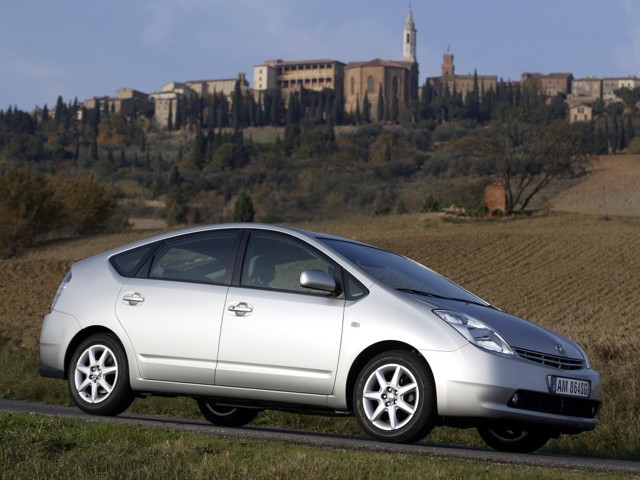 Toyota Prius photo 25