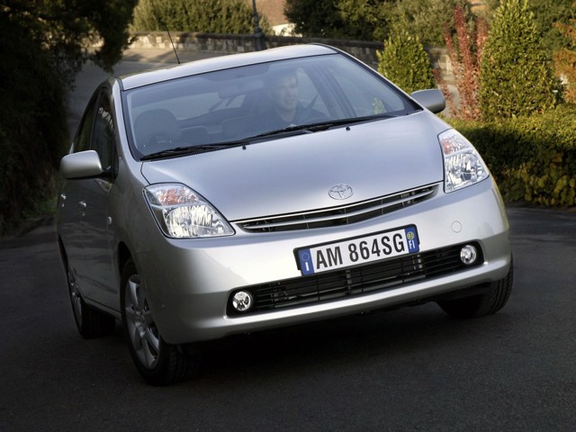 Toyota Prius photo 7