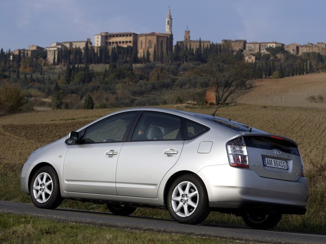 Toyota Prius photo 14