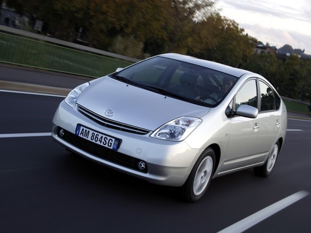 Toyota Prius photo 17