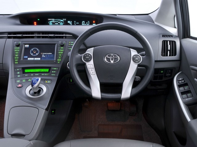 Toyota Prius photo 75