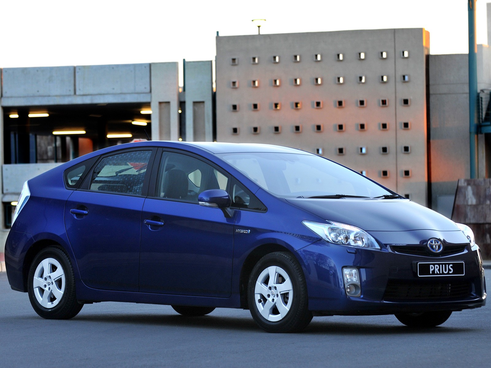 Toyota Prius photo 21
