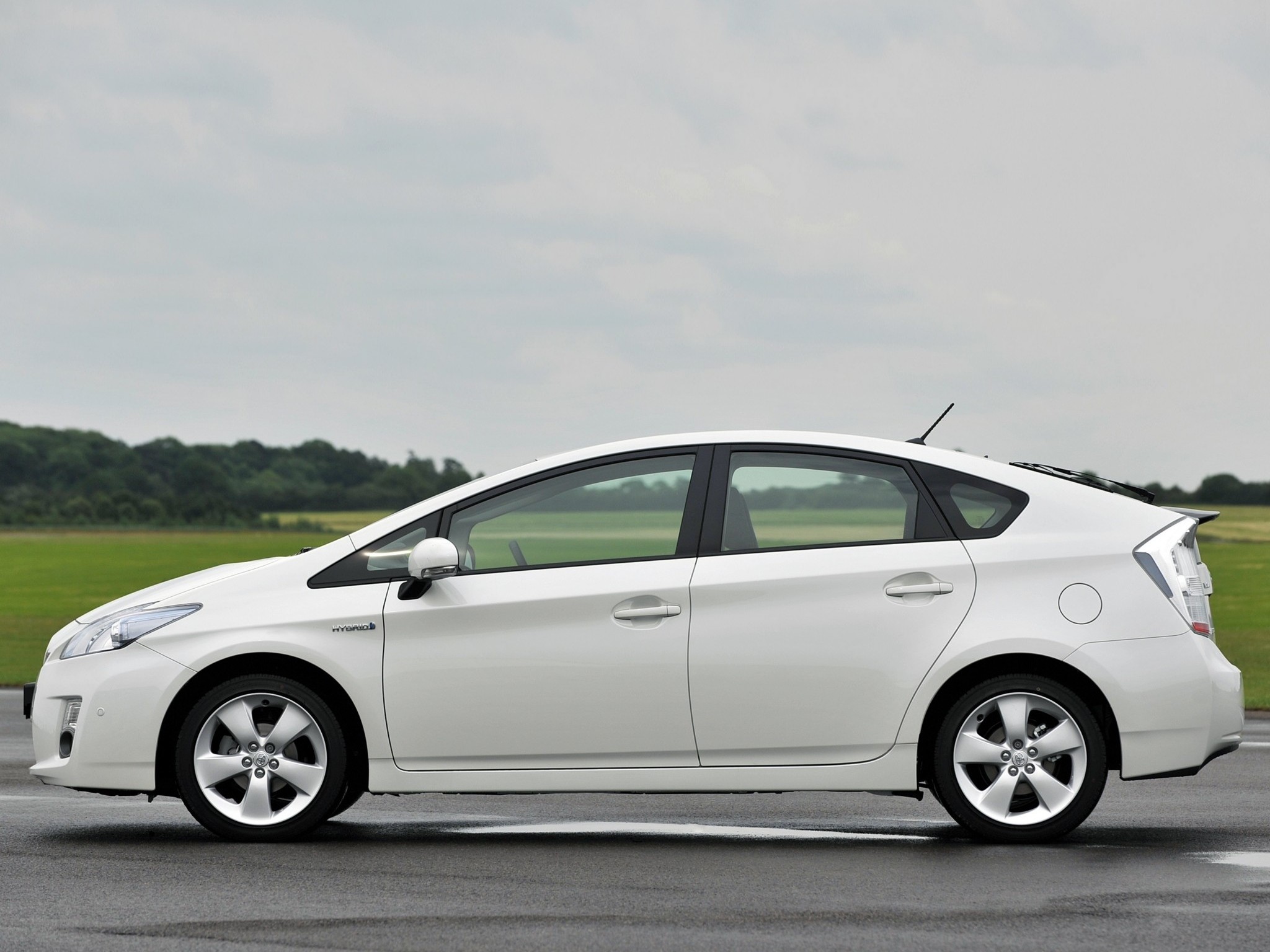 Toyota Prius photo 36
