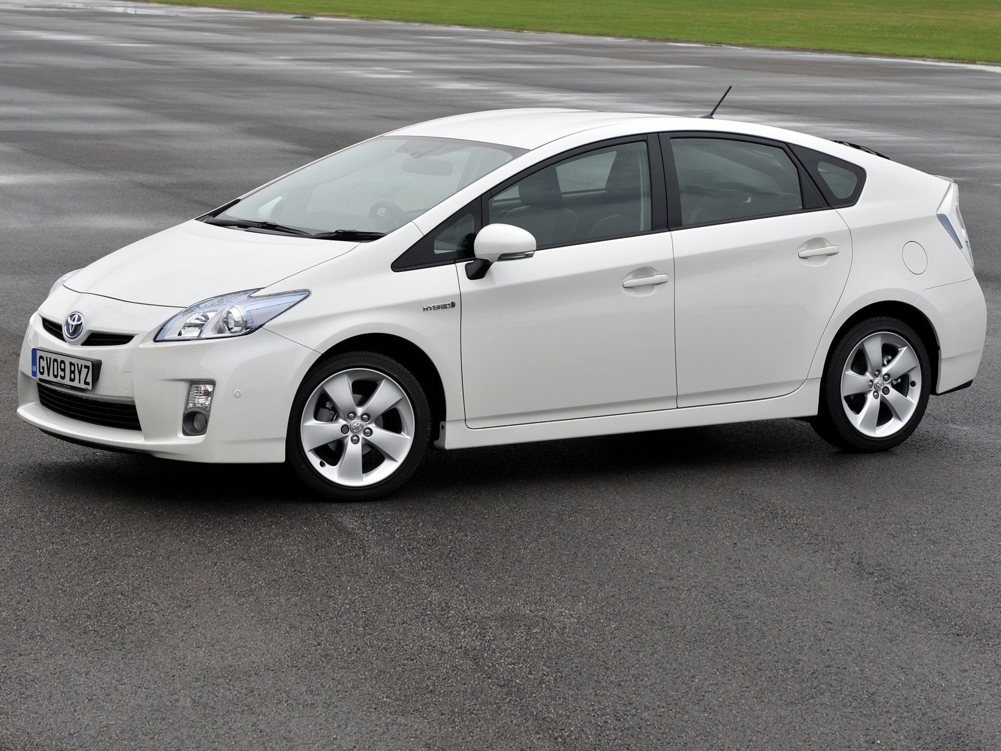 Toyota Prius photo 38