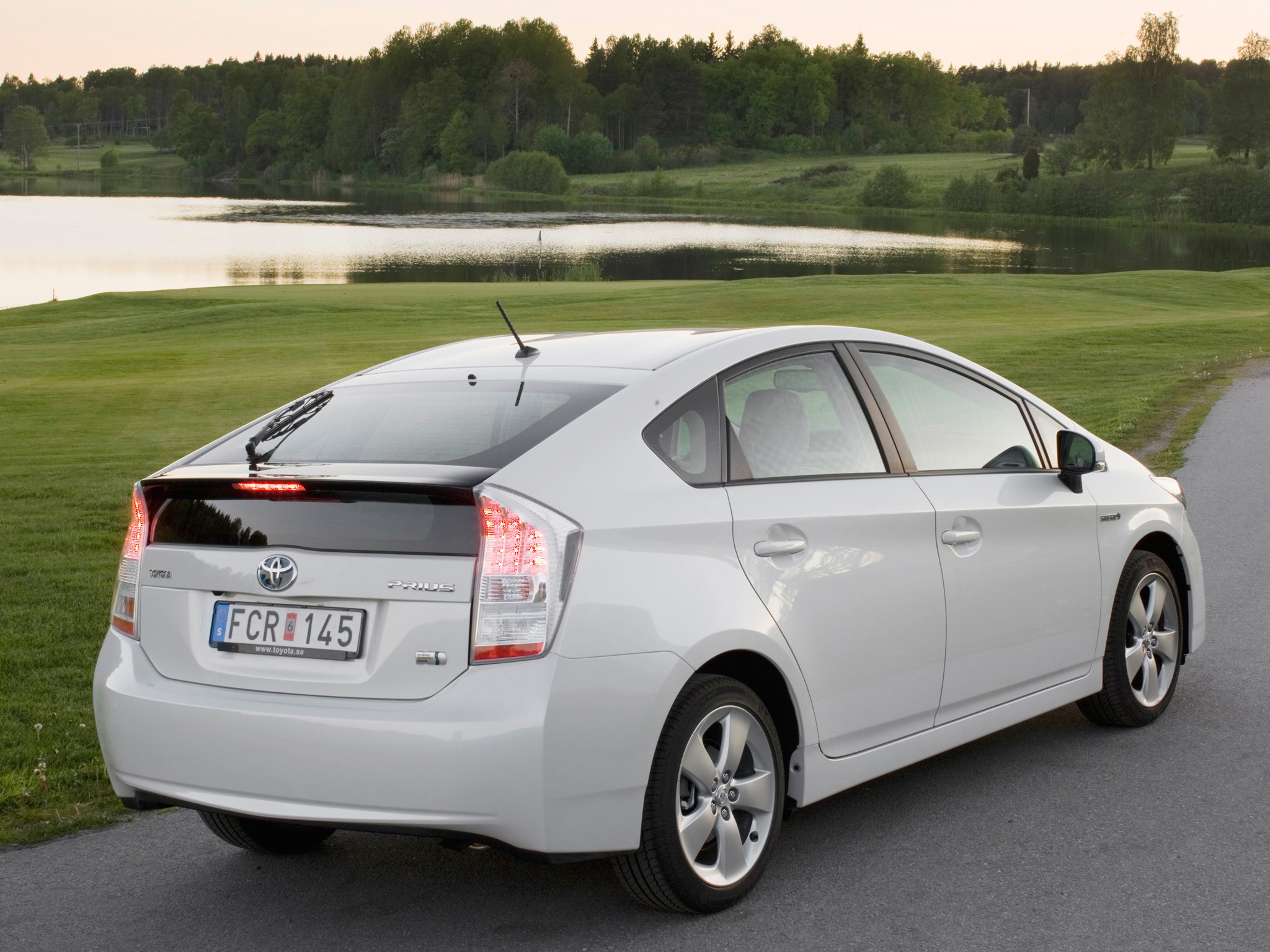 Toyota Prius photo 55