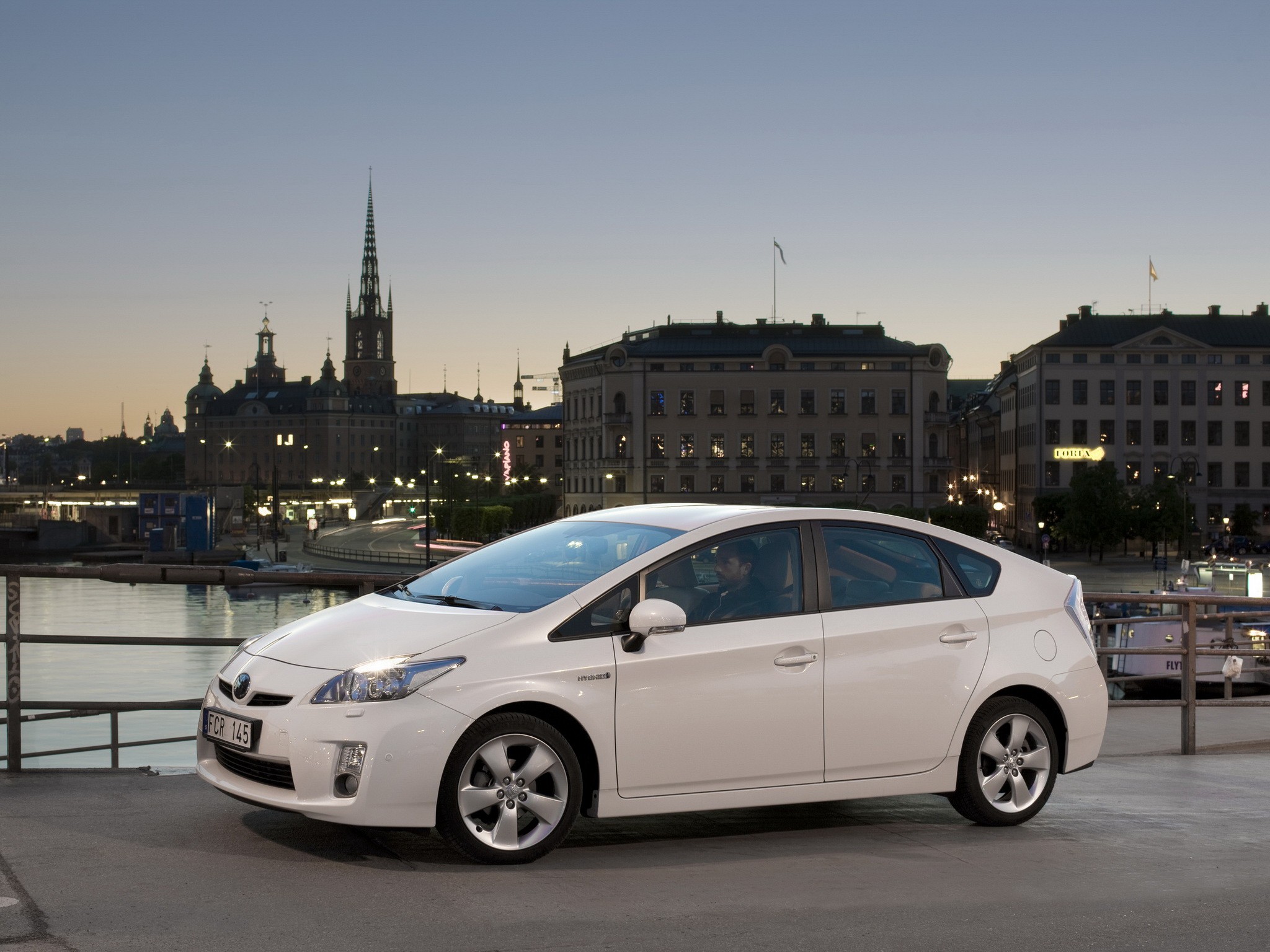 Toyota Prius photo 56