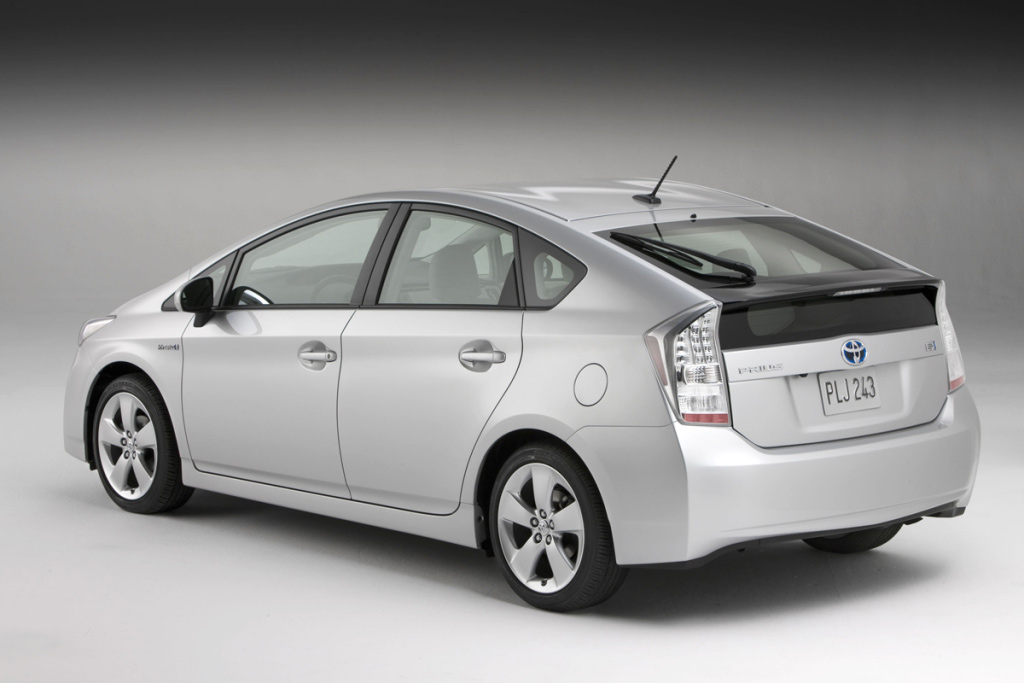 Toyota Prius photo 11