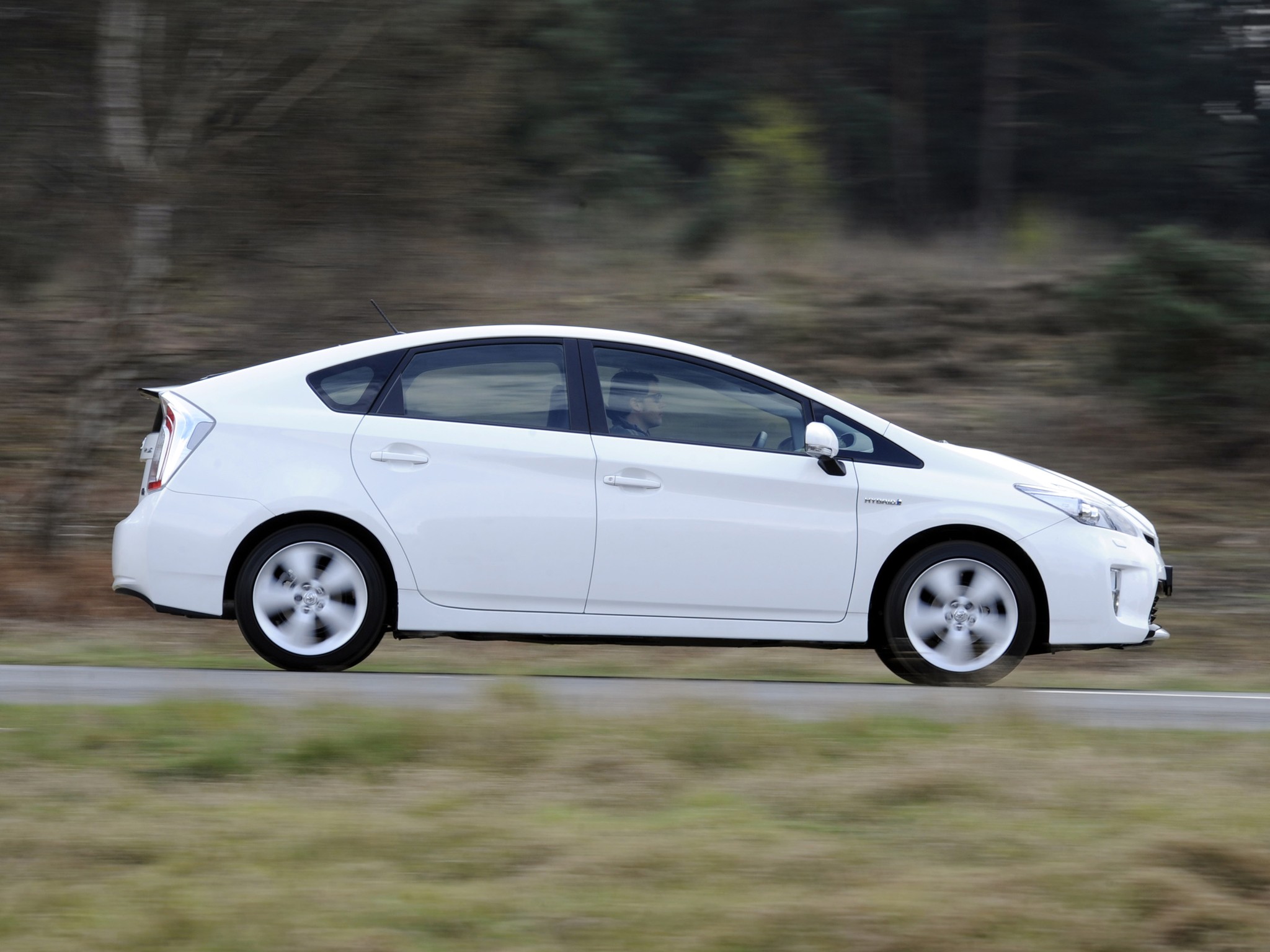 Toyota Prius photo 2