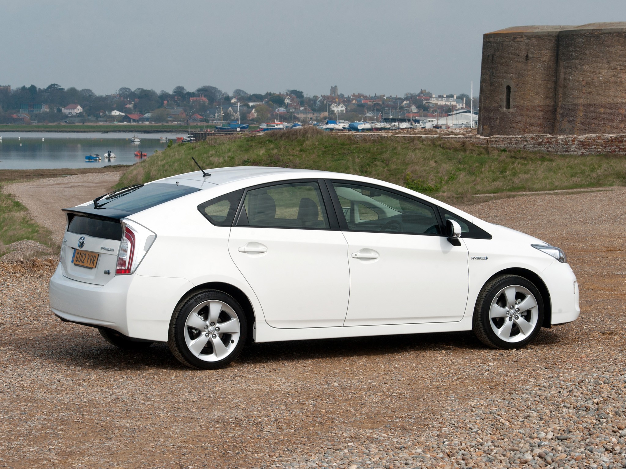 Toyota Prius photo 8