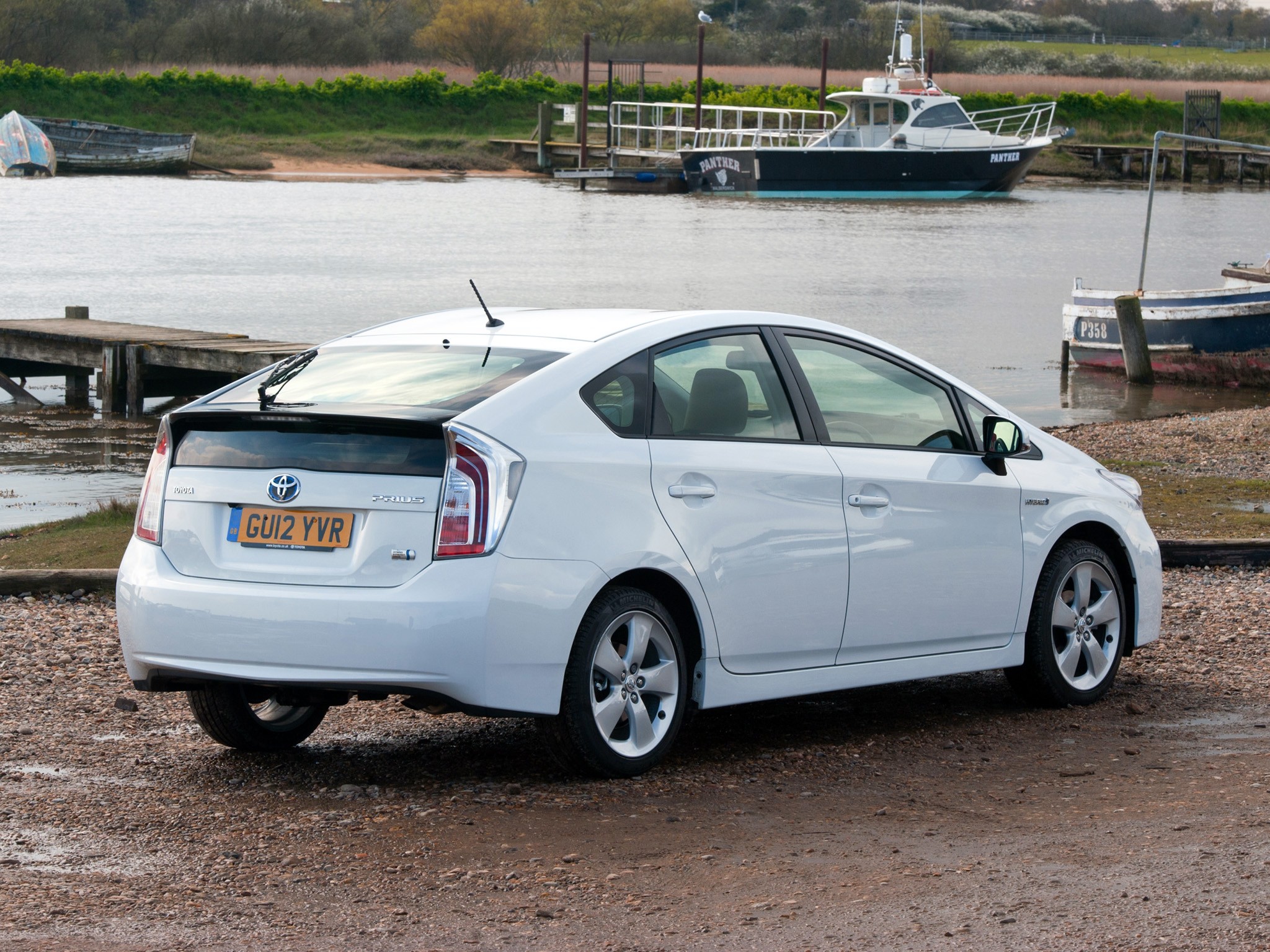 Toyota Prius photo 13