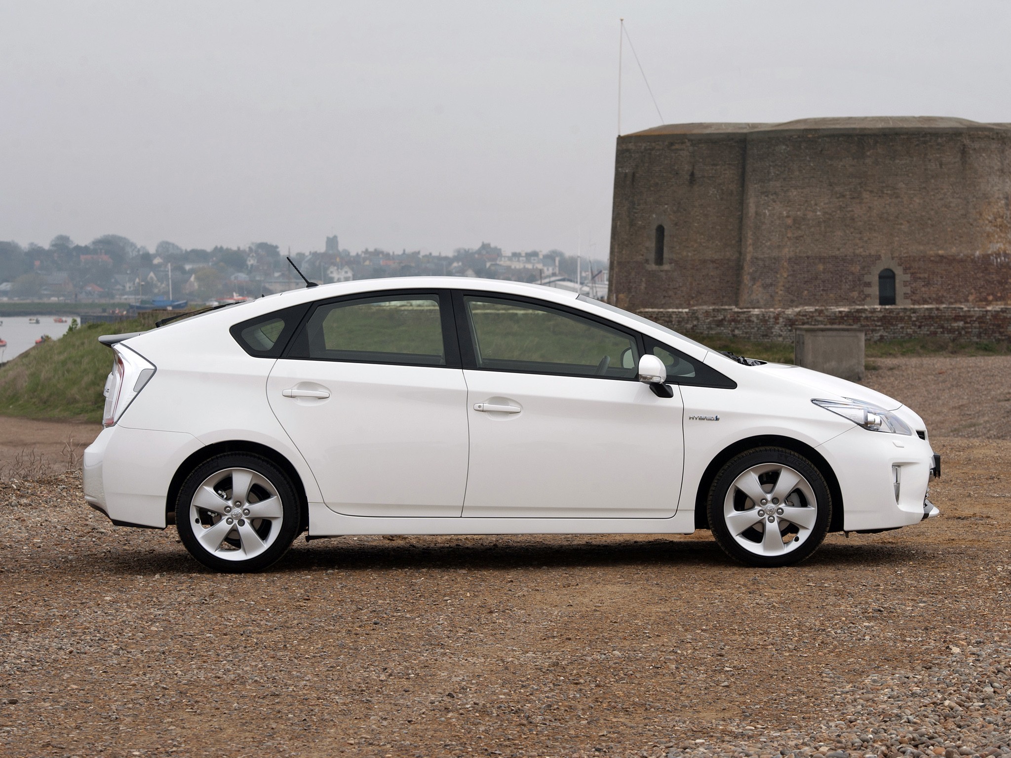 Toyota Prius photo 16