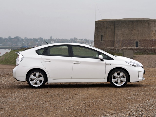 Toyota Prius photo 16