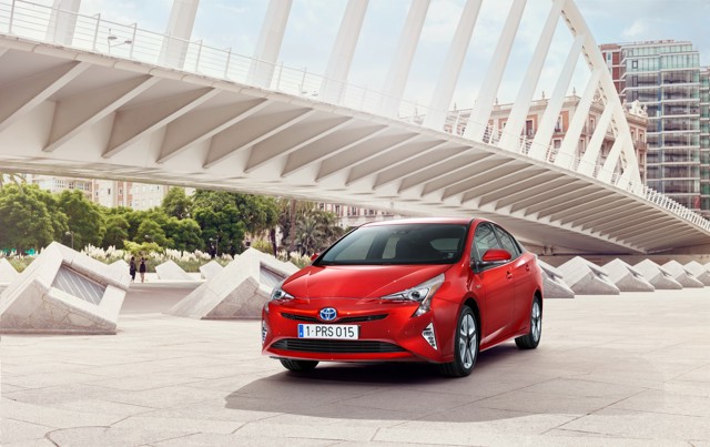 Toyota Prius photo 10