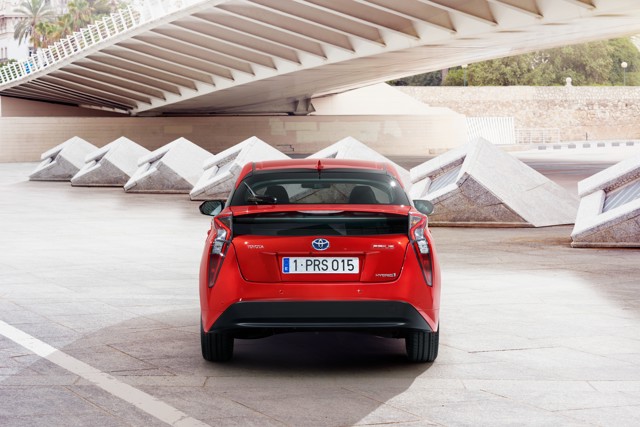 Toyota Prius photo 12