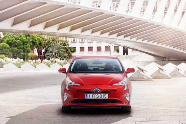 Toyota Prius photo 13