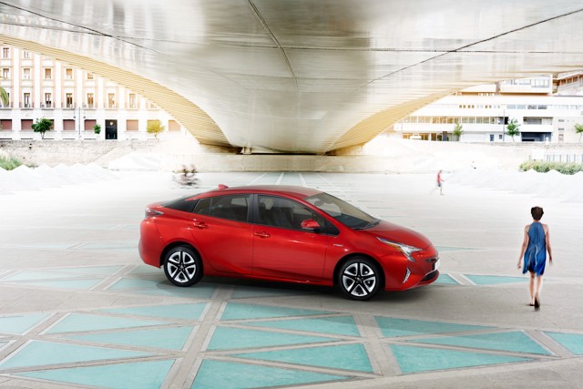 Toyota Prius photo 16