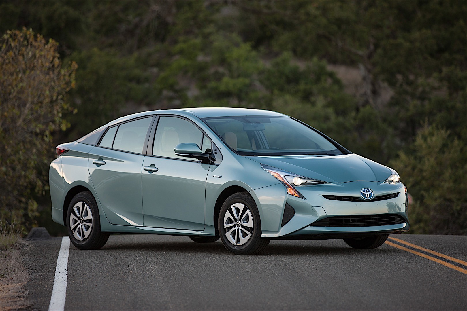 Toyota Prius photo 22