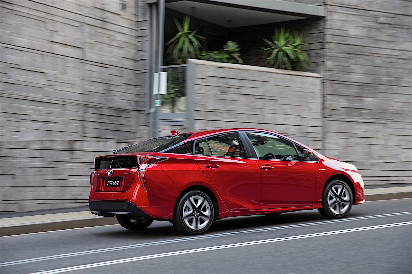 Toyota Prius photo 33