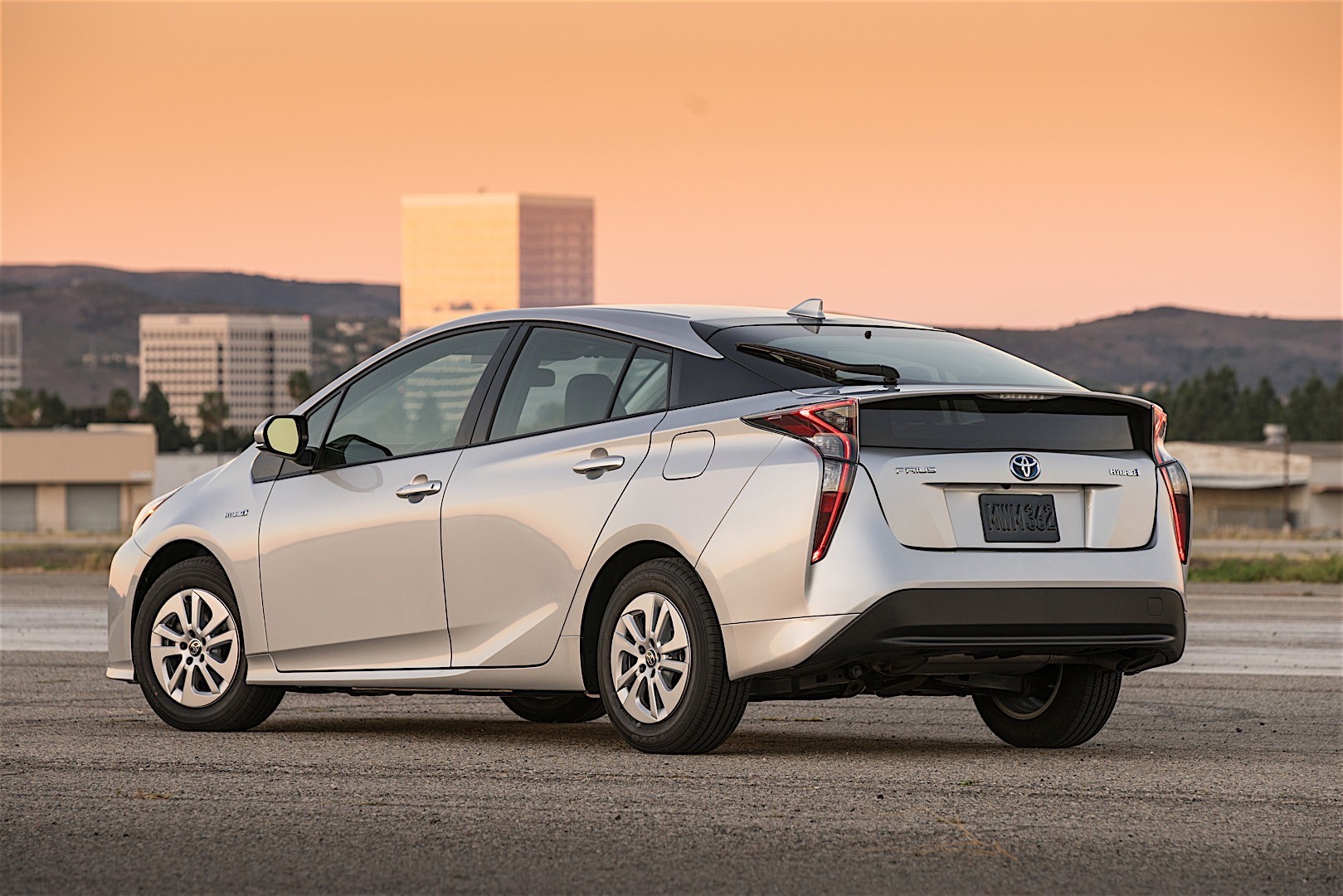 Toyota Prius photo 36