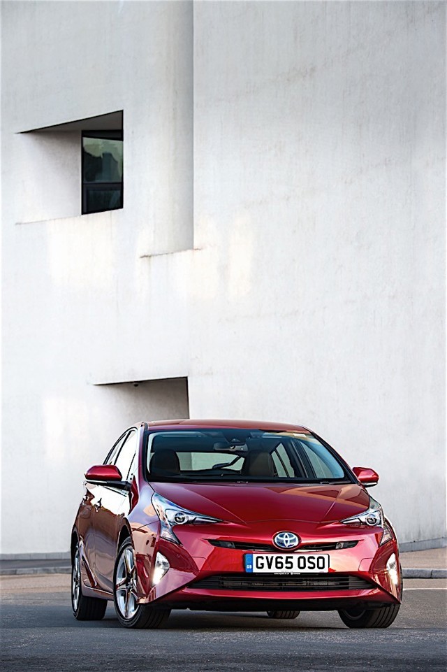 Toyota Prius photo 40