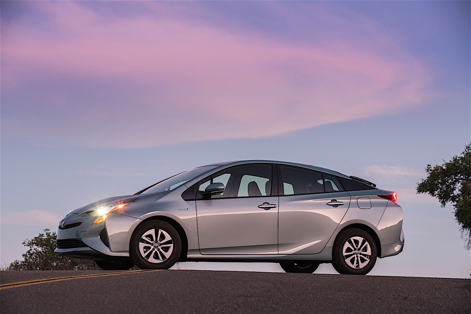 Toyota Prius photo 57