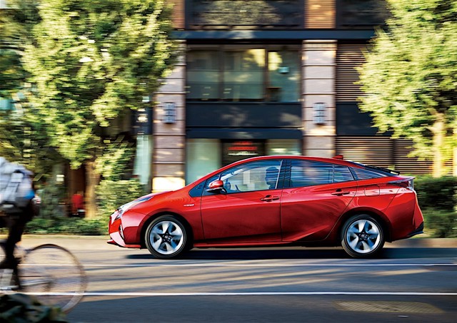 Toyota Prius photo 66